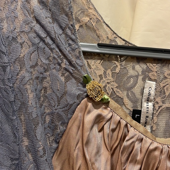 Elegant Lace and Satin Dress by Hopeless Romantic size Large NWT - Picture 3 of 6